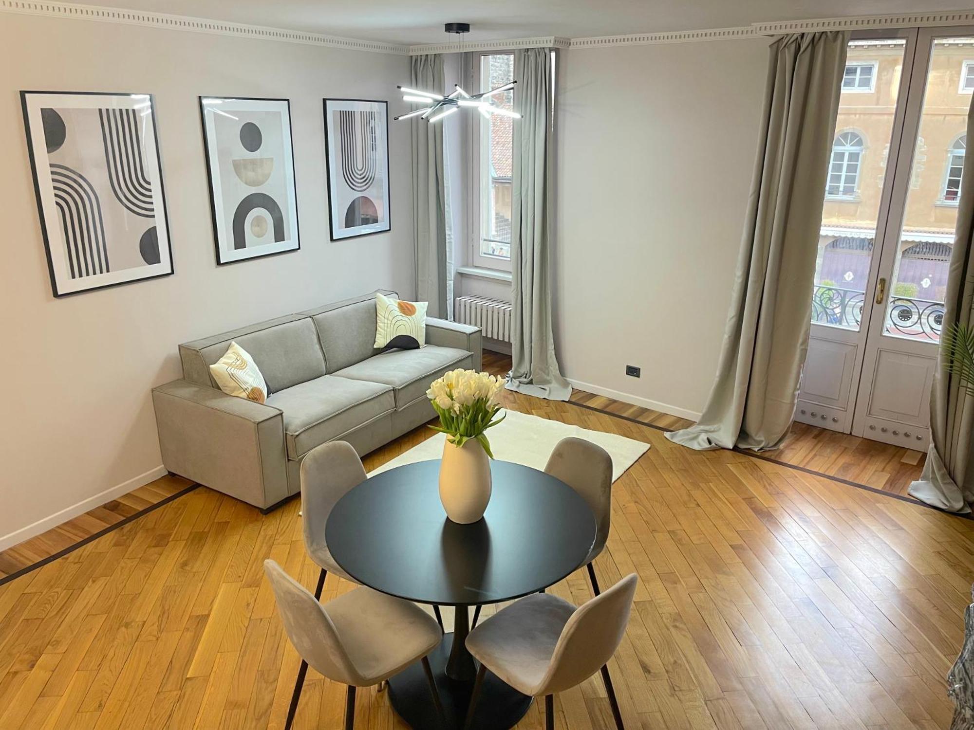 Best View Boutique Apartments 贝尔加莫 外观 照片