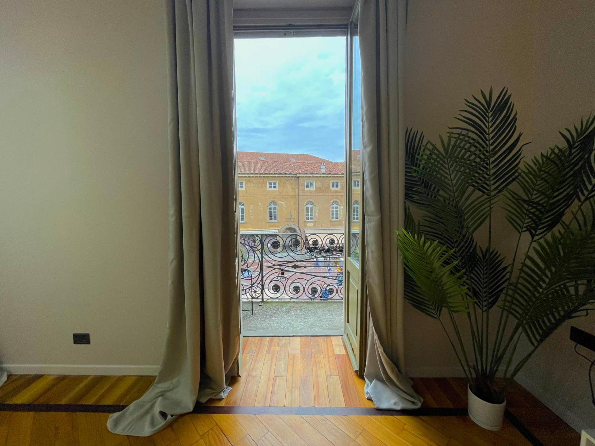 Best View Boutique Apartments 贝尔加莫 外观 照片