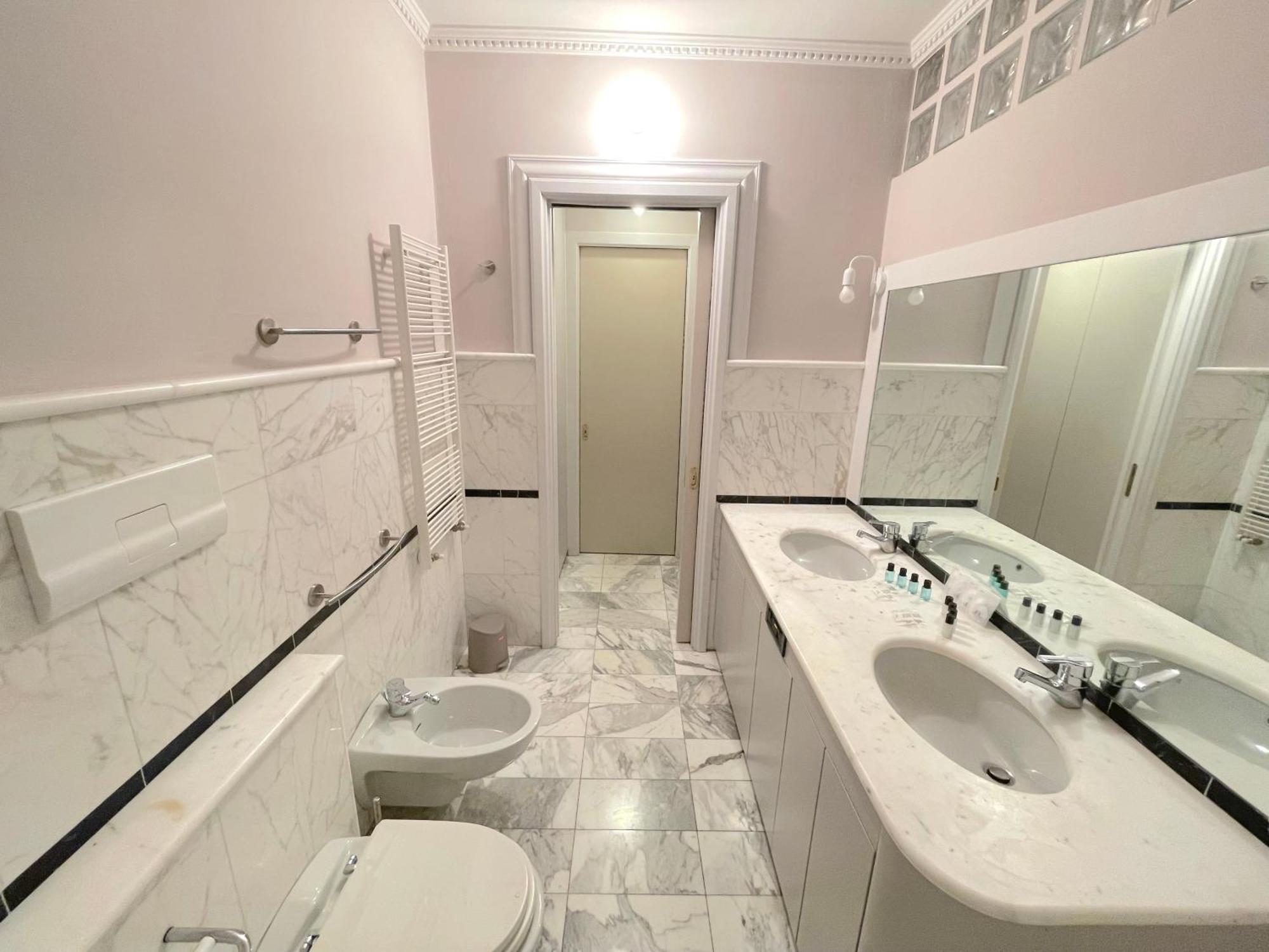 Best View Boutique Apartments 贝尔加莫 外观 照片